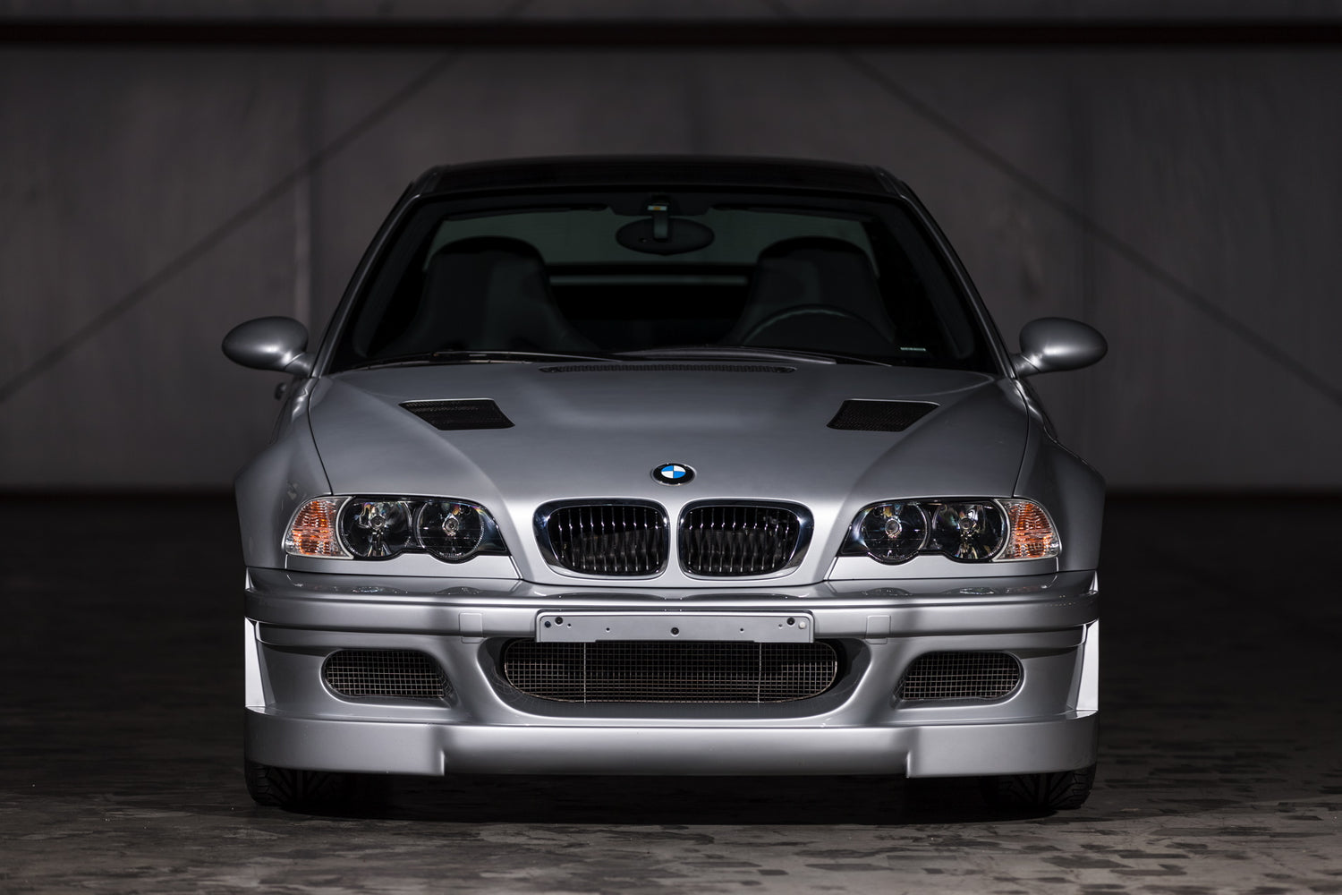 E46 Hood Vents: BMW Inspired Design