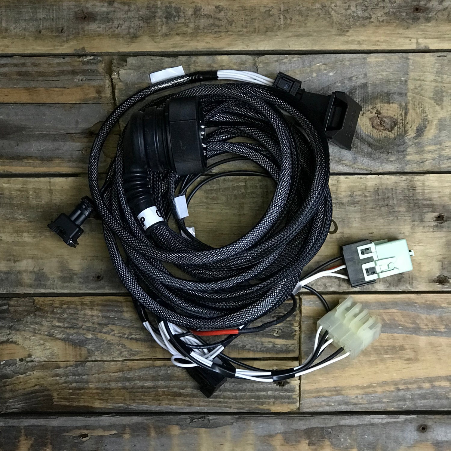 Image of condor aftermarket wiring harness for BMW